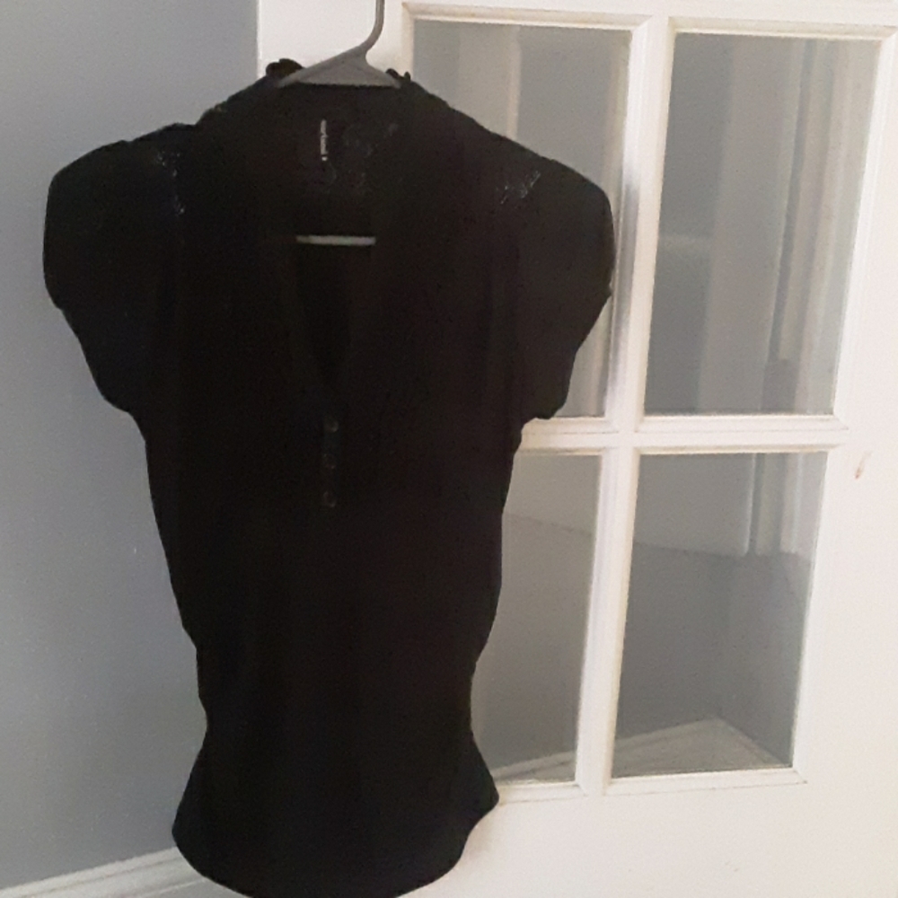 Black shirt